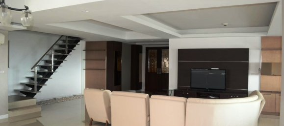 5 bedrooms Condo in Bangkok, Thailand No. 6788 2