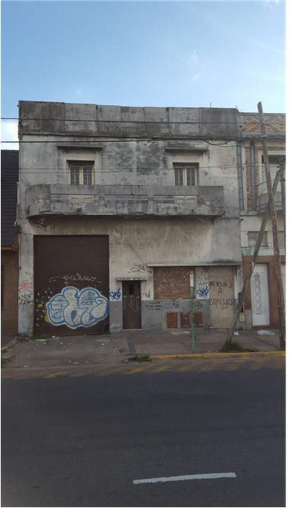 3 bedrooms Land in Avellaneda, Argentina No. 114388