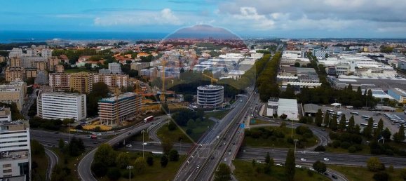 698m² Land in Porto, Portugal No. 34465 12