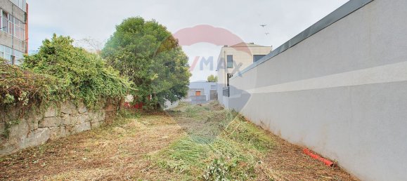 698m² Land in Porto, Portugal No. 34465 5