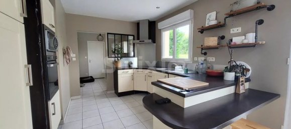 Casa T5 em Lons-le-Saunier, France N.º 353284 4