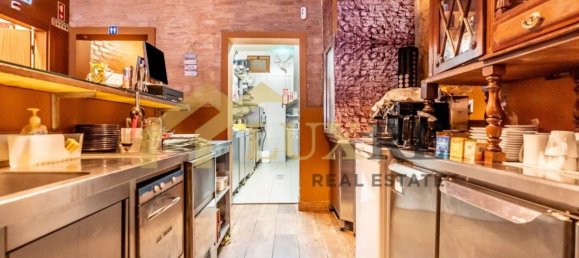 199m² Commercial property in Alvor, Portugal No. 67915 6