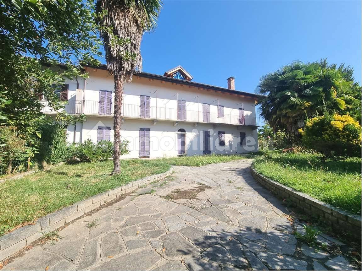 3 bedrooms House in Pinerolo, Italy No. 360581