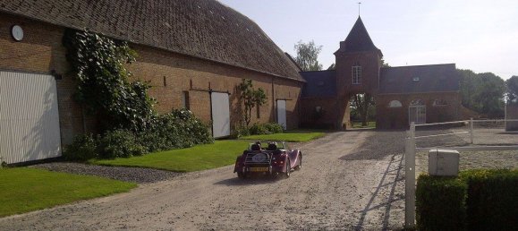 15 Schlafzimmer Haus in Vervins, France, Nr. 212888 30