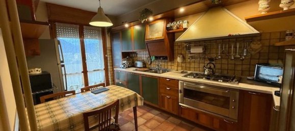 Casa de 8 divisões em Borgosesia, Italy N.º 167351 10