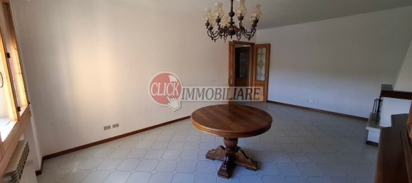 4 bedrooms Apartment in Borgo San Lorenzo, Italy No. 313409 3