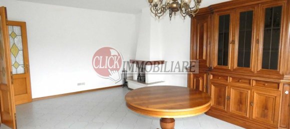 4 bedrooms Apartment in Borgo San Lorenzo, Italy No. 313409 2