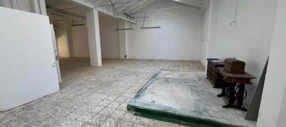 250m² Commercial property in Zaragoza, Spain No. 63660 10