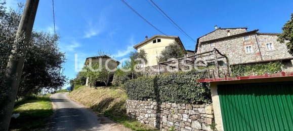 4 bedrooms House in Camaiore, Italy No. 81734 12