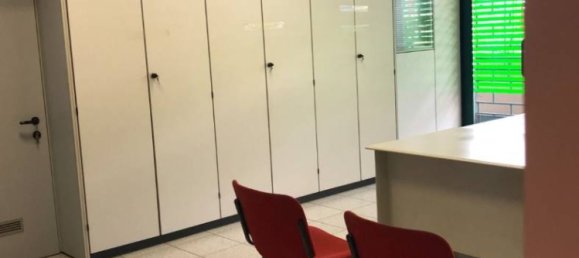 4 rooms Commercial property in Brescia, Italy No. 283574 9