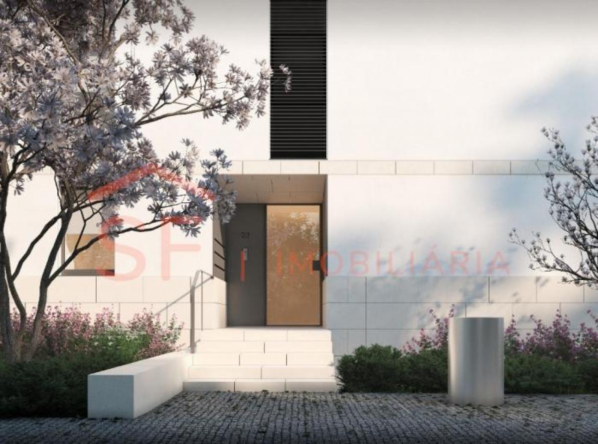 Квартира с 4 спальнями в Порту, Португалия № 5448