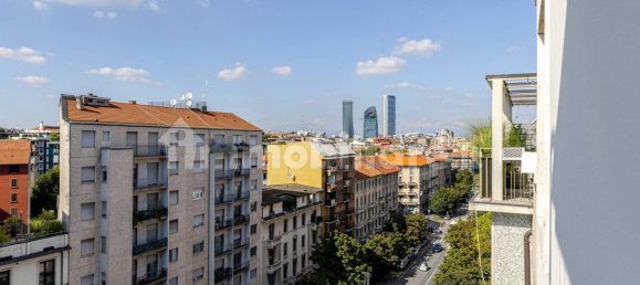 2 bedrooms Apartment in Milan, Italy No. 371736 17