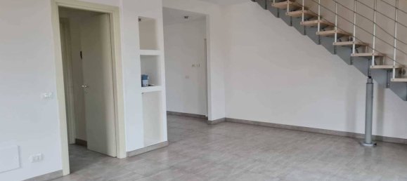 Дом с 3 спальнями в Монтескудо Монте Коломбо, Италия № 209359 2