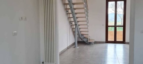 Дом с 3 спальнями в Монтескудо Монте Коломбо, Италия № 209359 3