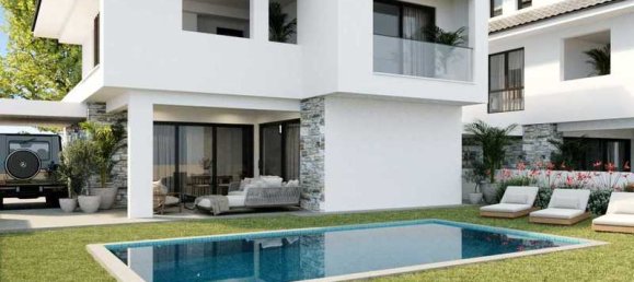5 bedrooms House in Oroklini, Cyprus No. 10863 3