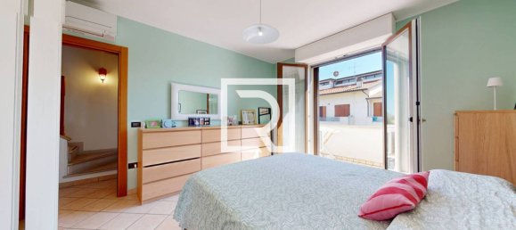 Квартира с 2 спальнями в Савиньяно суль Рубиконе, Италия № 274662 17