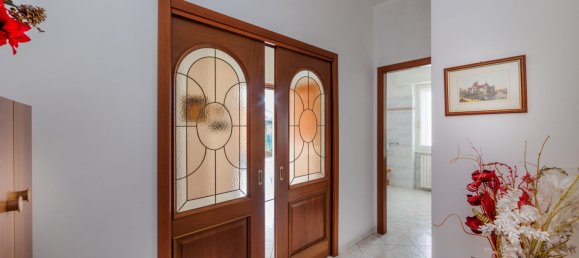 3 غرف نوم شقة في Mezzago, Italy رقم 226679 4