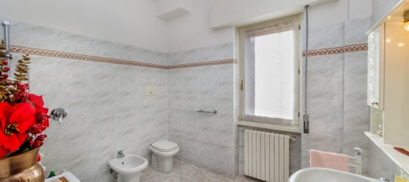 3 غرف نوم شقة في Mezzago, Italy رقم 226679 13