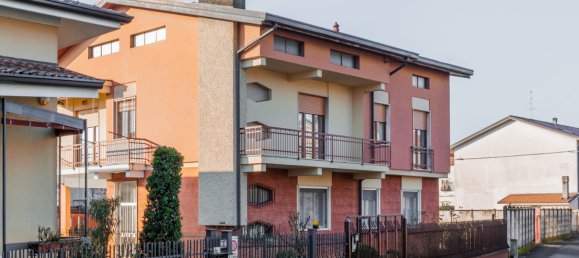 3 غرف نوم شقة في Mezzago, Italy رقم 226679 2