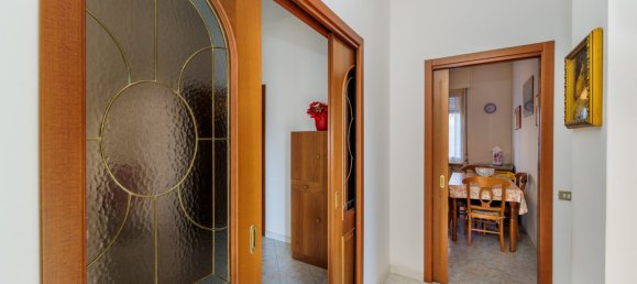 3 غرف نوم شقة في Mezzago, Italy رقم 226679 10