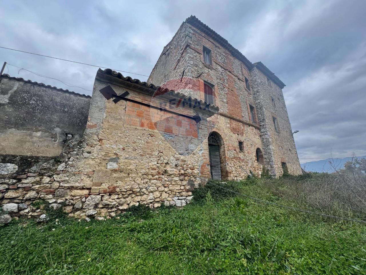 5-salle Maison à Massa Martana, Italy No. 4738