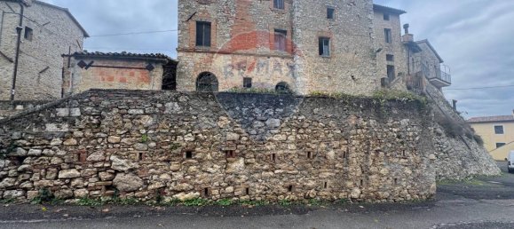 5-salle Maison à Massa Martana, Italy No. 4738 2