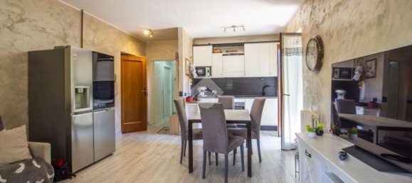 3 rooms Apartment in Cittaducale, Italy No. 298789 2
