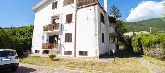 3 rooms Apartment in Cittaducale, Italy No. 298789 15