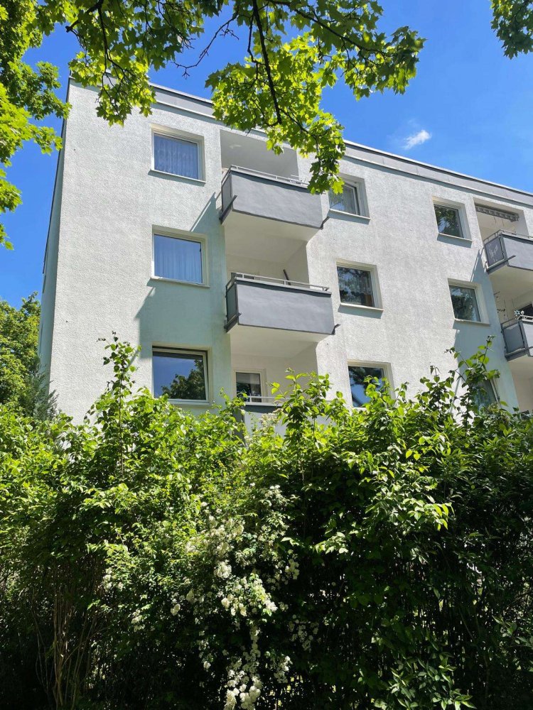 1 bedroom Apartment in Furstenfeldbruck, Germany No. 81188