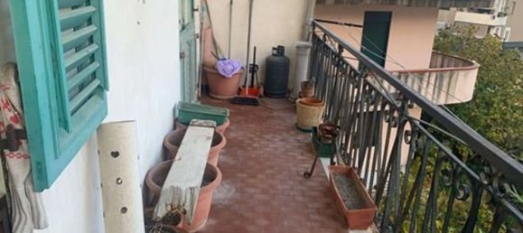 4-salle Appartement à Messina, Italy No. 40899 13