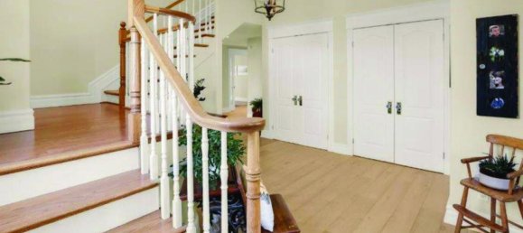 4 bedrooms House in Grimsby, Canada No. 492 6