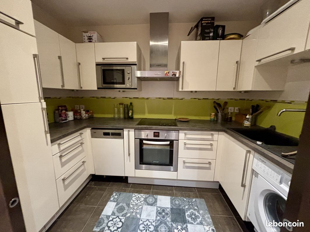 4 غرف نوم شقة في Troyes, France رقم 153052