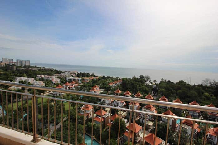 4 bedrooms Condo in Hua Hin, Thailand No. 6876