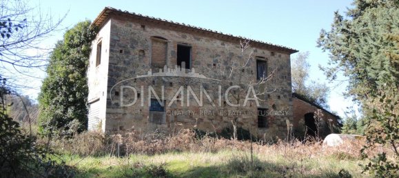 8 rooms House in Palaia, Italy No. 235959 2