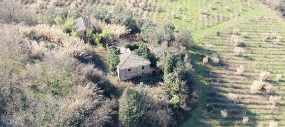 8 rooms House in Palaia, Italy No. 235959 3