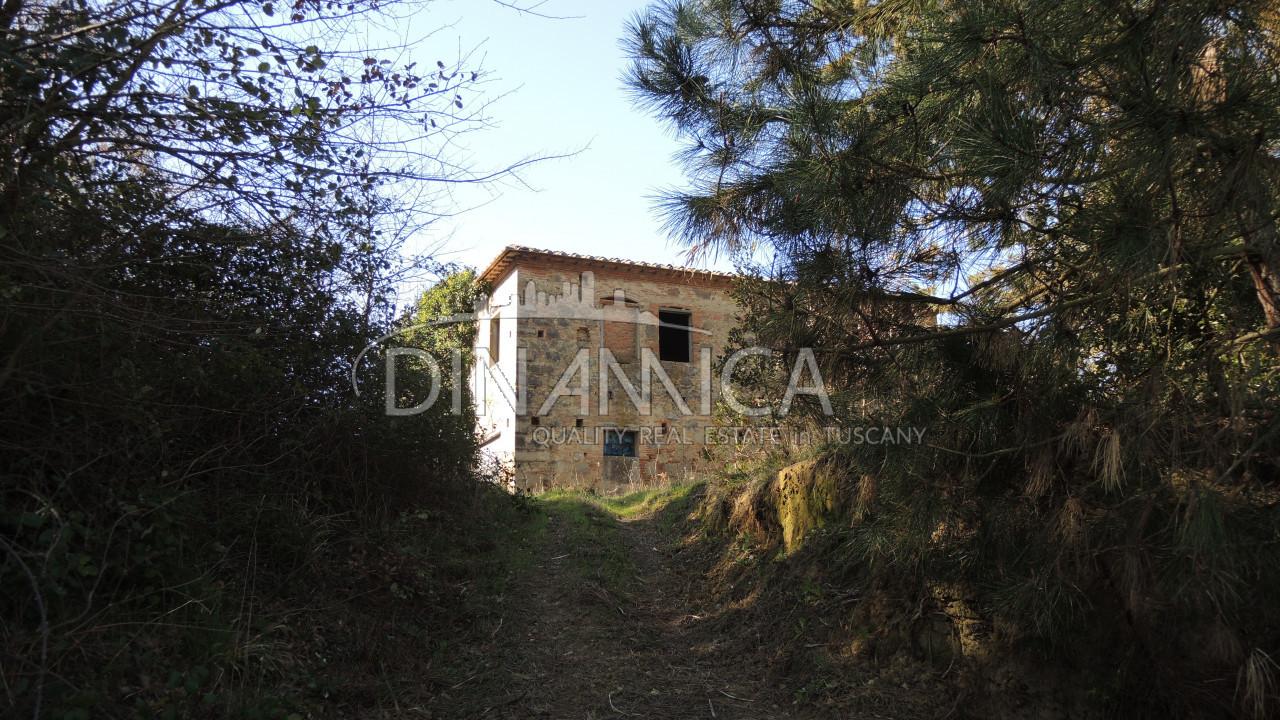 8 rooms House in Palaia, Italy No. 235959