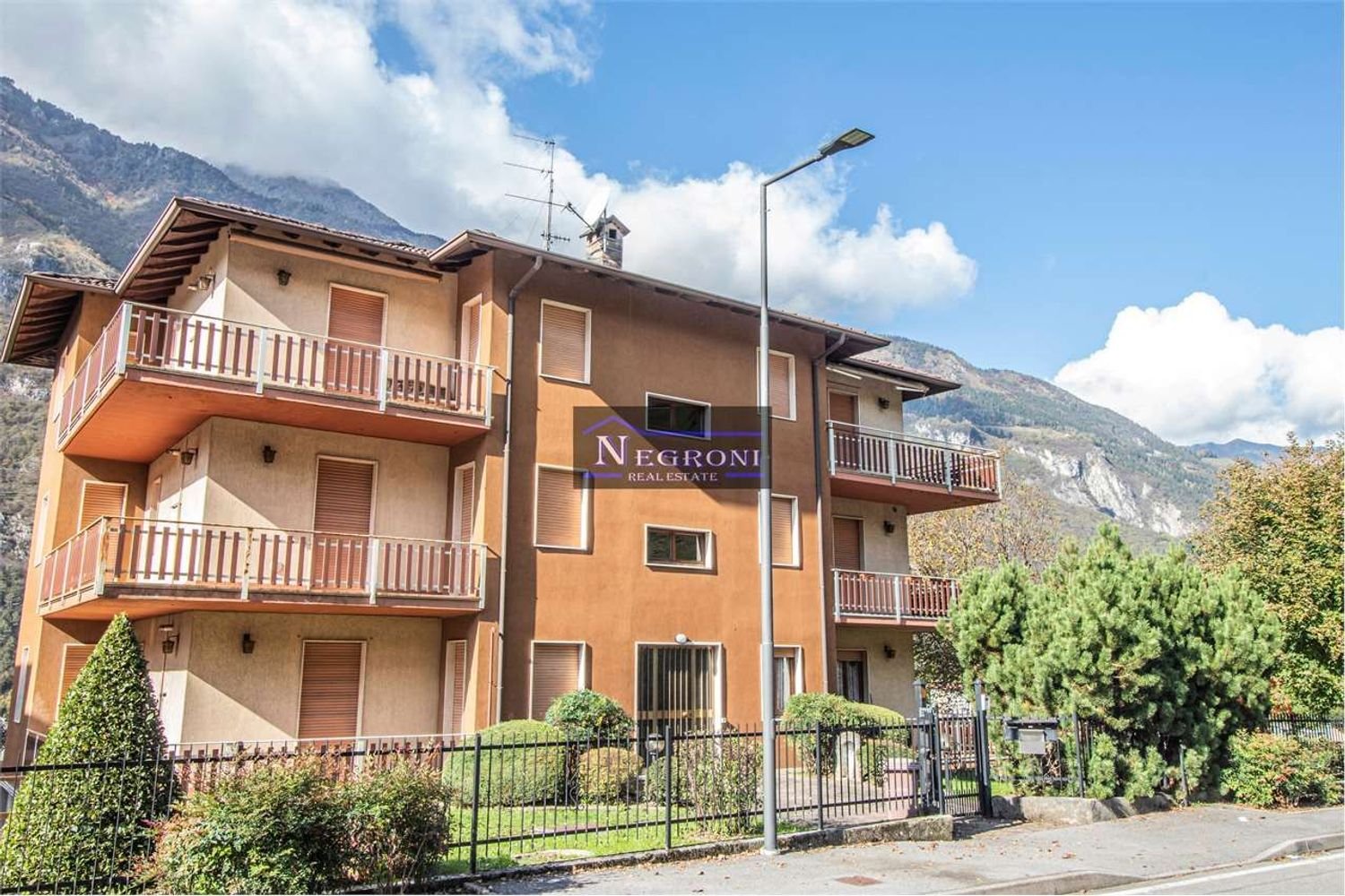 2 rooms Apartment in Villa d'Ogna, Italy No. 235202