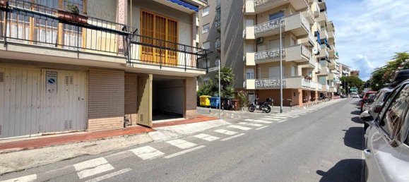 19m² Garage in Loano, Italy No. 276593 10