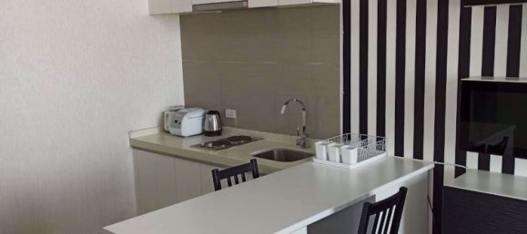 Condominio de 2 dormitorios en Huai Khwang, Thailand No. 9367 12