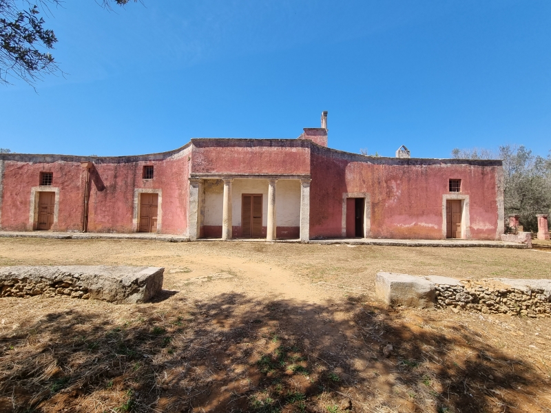 4 bedrooms House in Squinzano, Italy No. 140718