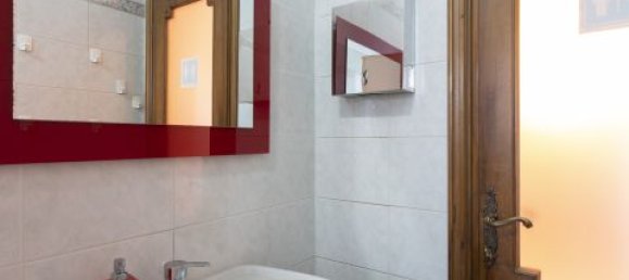 2 Schlafzimmer Wohnung in Turin, Italy, Nr. 266091 23