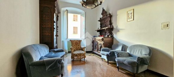 5 rooms Apartment in Genoa, Italy No. 201273 19