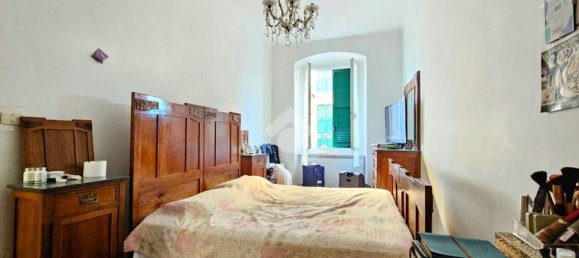 5 rooms Apartment in Genoa, Italy No. 201273 12