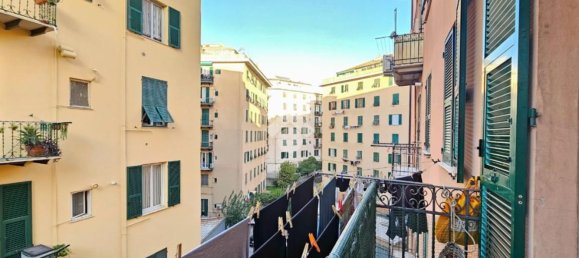 5 rooms Apartment in Genoa, Italy No. 201273 15
