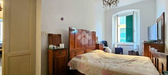 5 rooms Apartment in Genoa, Italy No. 201273 11