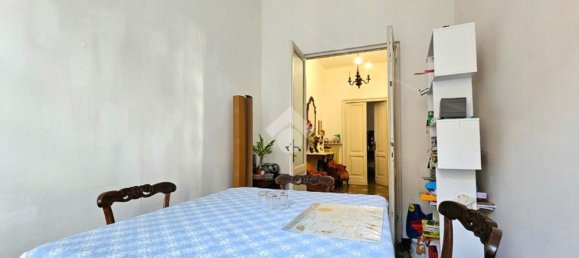 5 rooms Apartment in Genoa, Italy No. 201273 8