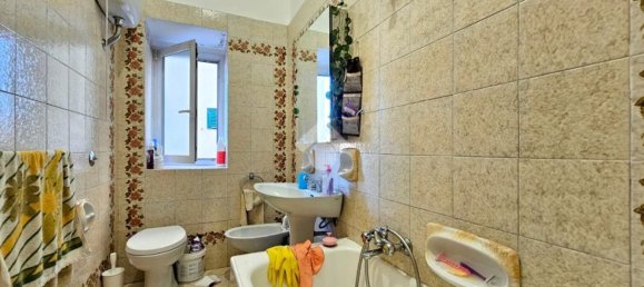 5 rooms Apartment in Genoa, Italy No. 201273 21