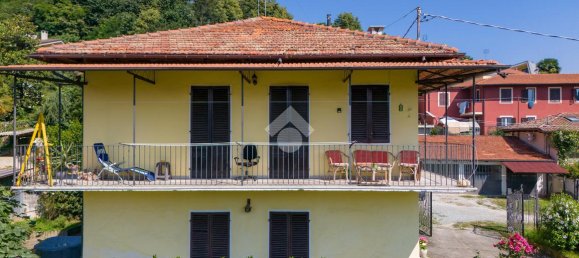 Дом с 10 комнатами в Вердзуоло, Италия № 18509 39