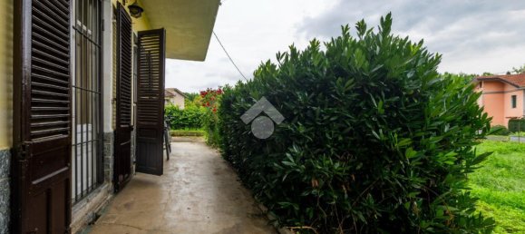 Дом с 10 комнатами в Вердзуоло, Италия № 18509 20