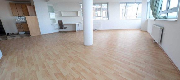 4غرفة شقة في Simmering, Austria رقم 248857 3